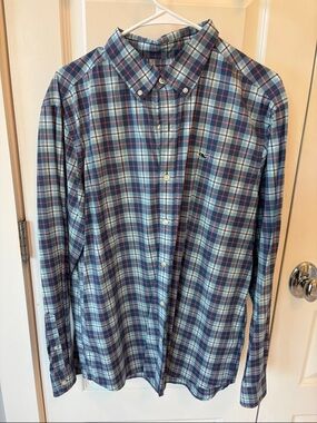 Vineyard Vines Men’s Blue and Pink Plaid Button-Down Performance Shirt
